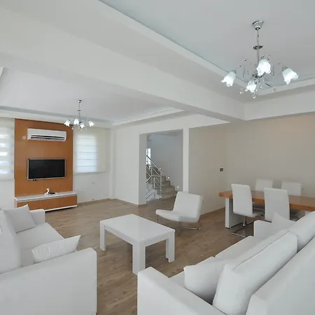 Villa Pinara *